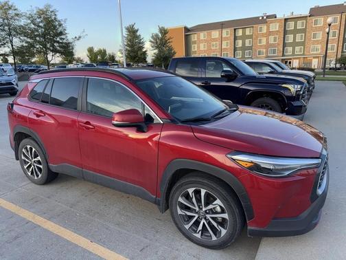 2022 Toyota Corolla Cross XLE