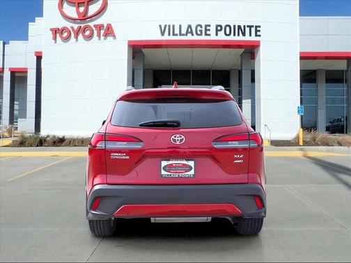2022 Toyota Corolla Cross XLE