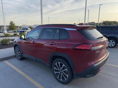 2022 Toyota Corolla Cross XLE