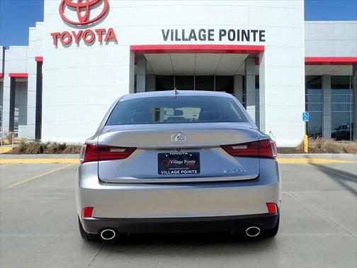 2015 Lexus IS 250 Crafted Line