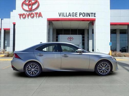 2015 Lexus IS 250 Crafted Line