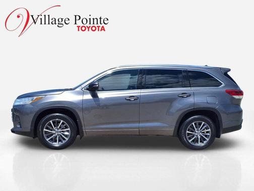Predawn Gray Mica 2018 Toyota Highlander XLE