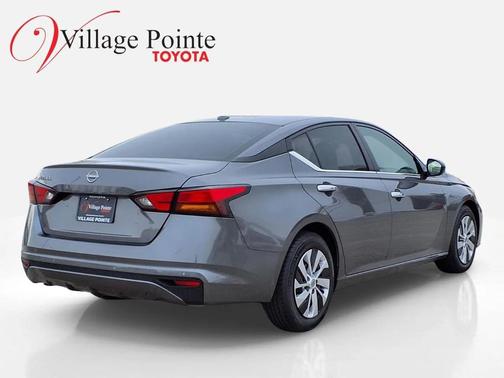 2025 Nissan Altima S FWD