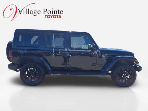 Black Clearcoat 2023 Jeep Wrangler 4-Door High Altitude 4x4