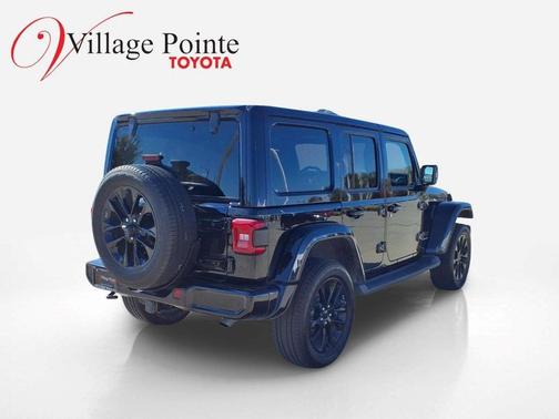 Black Clearcoat 2023 Jeep Wrangler 4-Door High Altitude 4x4