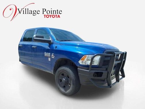 Blue Streak Pearlcoat 2017 RAM 3500 Tradesman Crew Cab 4x4 8' Box