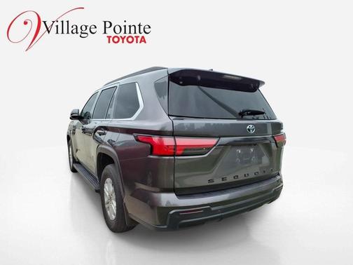Magnetic Gray Metallic 2023 Toyota Sequoia SR5