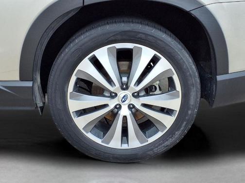 Tungsten Metallic 2019 Subaru Ascent Premium 7-Passenger