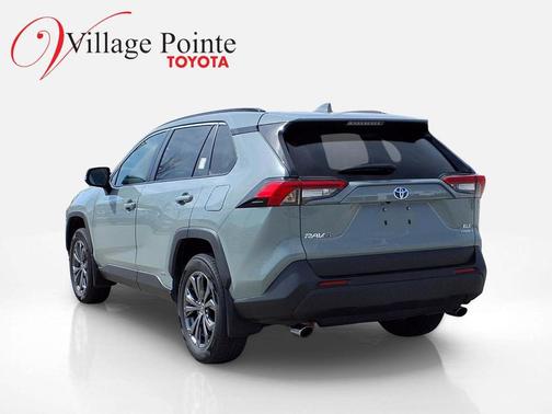 2022 Toyota RAV4 Hybrid XLE Premium