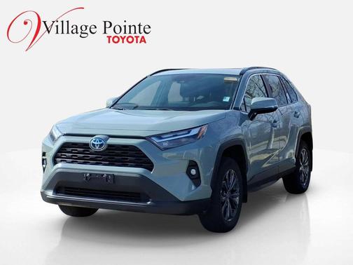 2022 Toyota RAV4 Hybrid XLE Premium