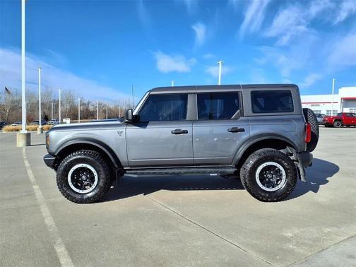 2022 Ford Bronco Base