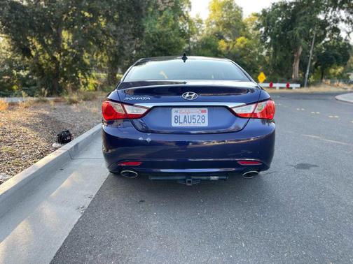 2011 Hyundai SONATA SE