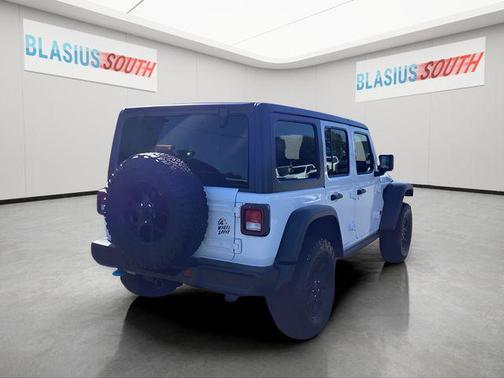 2024 Jeep Wrangler 4xe Willys