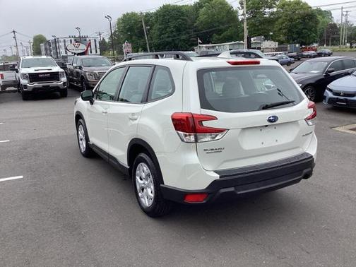2022 Subaru Forester Base