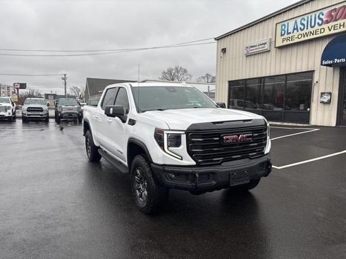 2024 GMC Sierra 1500 AT4X