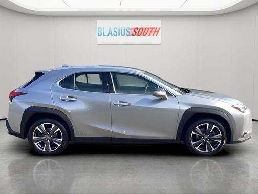 2020 Lexus UX 250h Base