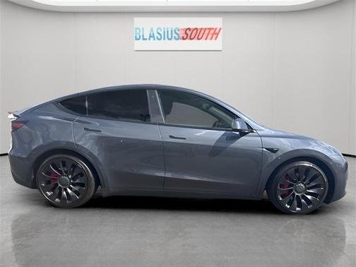 2023 Tesla Model Y Performance Dual Motor All-Wheel Drive