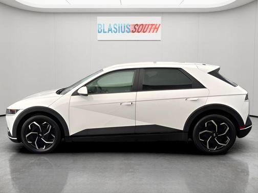 2024 Hyundai IONIQ 5 SE