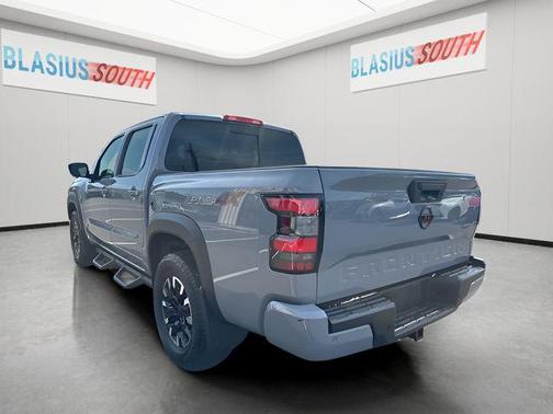 Boulder Gray Pearl 2023 Nissan Frontier PRO-4X