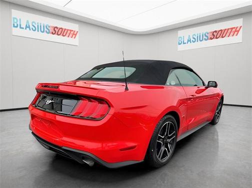 2022 Ford Mustang EcoBoost Premium