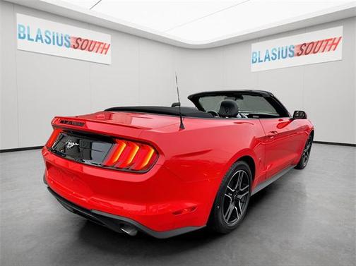 2022 Ford Mustang EcoBoost Premium
