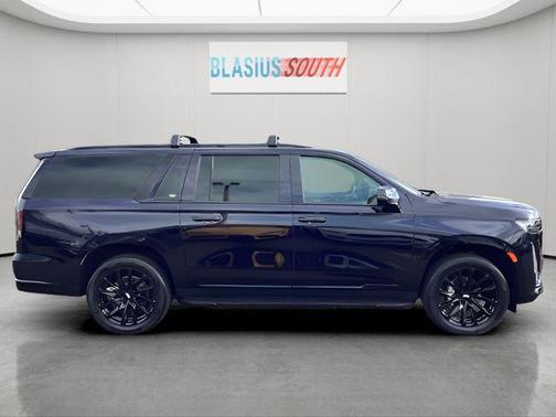 Dark Moon Blue Metallic 2023 Cadillac Escalade ESV Sport Platinum
