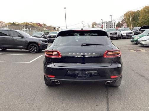 2016 Porsche Macan Turbo