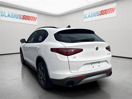 2022 Alfa Romeo Stelvio Ti