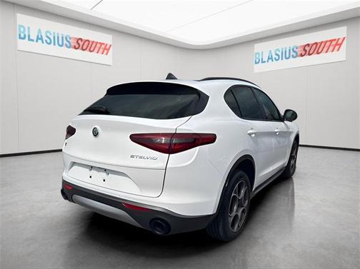 2022 Alfa Romeo Stelvio Ti