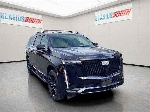 2023 Cadillac Escalade ESV Sport Platinum