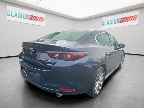 2024 Mazda Mazda3 FWD w/Preferred Package