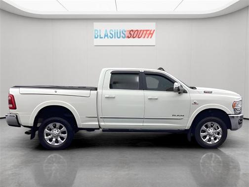2019 RAM 2500 Limited Crew Cab 4x4 6'4' Box