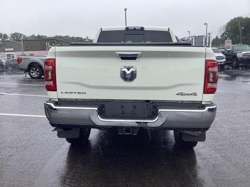 2019 RAM 2500 Limited Crew Cab 4x4 6'4' Box