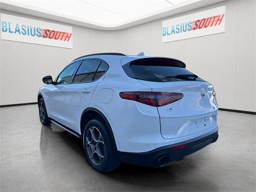 2022 Alfa Romeo Stelvio Sprint