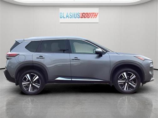 2022 Nissan Rogue Platinum