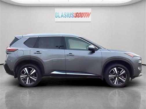 2022 Nissan Rogue Platinum