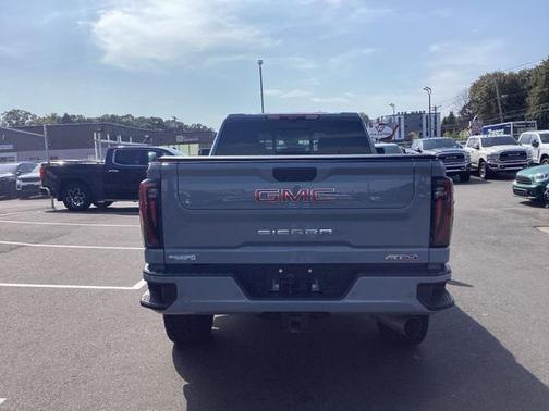 2025 GMC Sierra 2500 AT4
