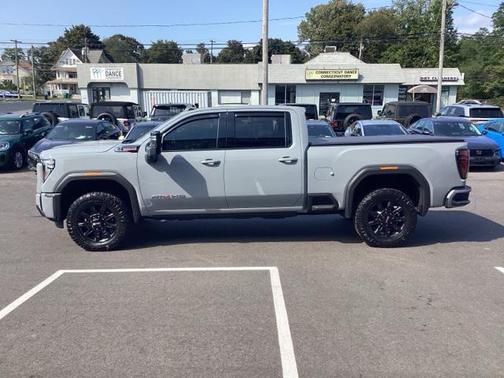 2025 GMC Sierra 2500 AT4