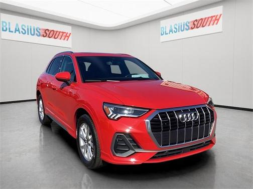 2024 Audi Q3 Premium 45 TFSI S line quattro Tiptronic