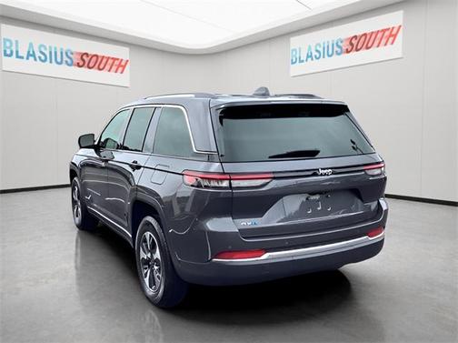 2023 Jeep Grand Cherokee 4xe Base