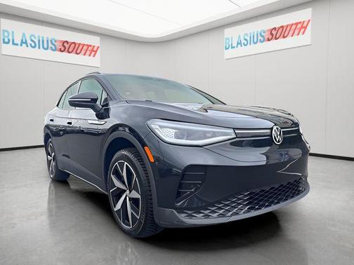 Deep Black 2023 Volkswagen ID.4 AWD Pro S
