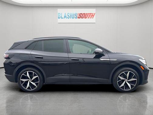 Deep Black 2023 Volkswagen ID.4 AWD Pro S