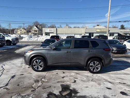 2022 Nissan Rogue SV