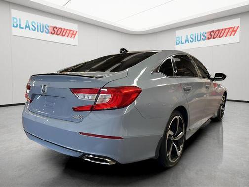 2022 Honda Accord Sport 2.0T