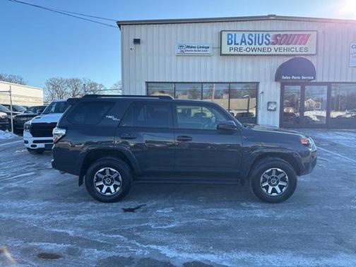 2024 Toyota 4Runner TRD Off Road