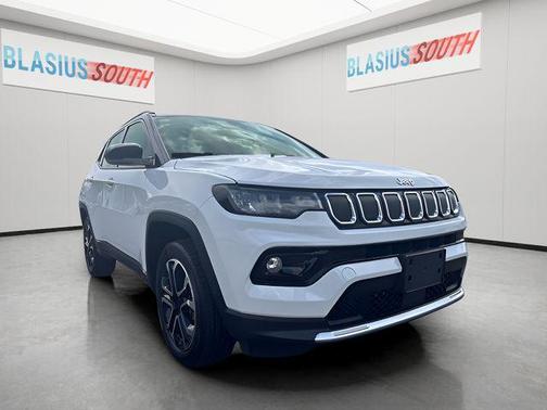 Bright White Clearcoat 2022 Jeep Compass Limited