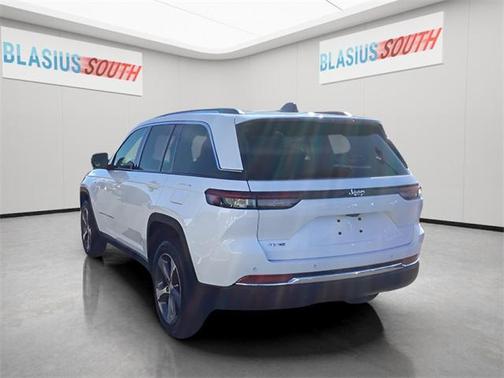 2023 Jeep Grand Cherokee 4xe Base