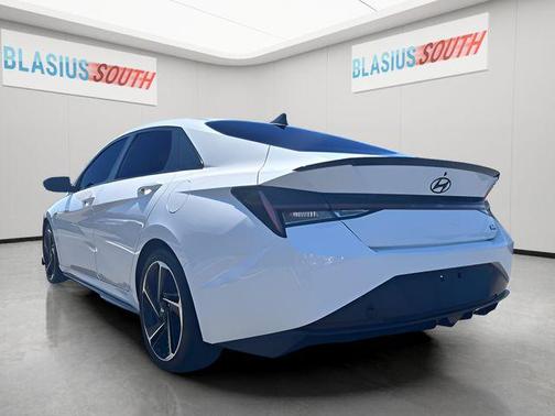 Ceramic White 2021 Hyundai ELANTRA N Line