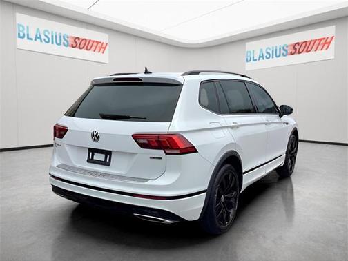 2021 Volkswagen Tiguan 2.0T SE R-Line Black 4MOTION