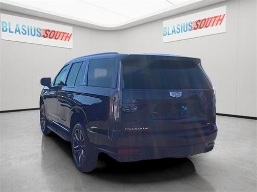 2022 Cadillac Escalade Sport